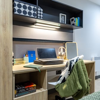 Classic En Suite - Image 2